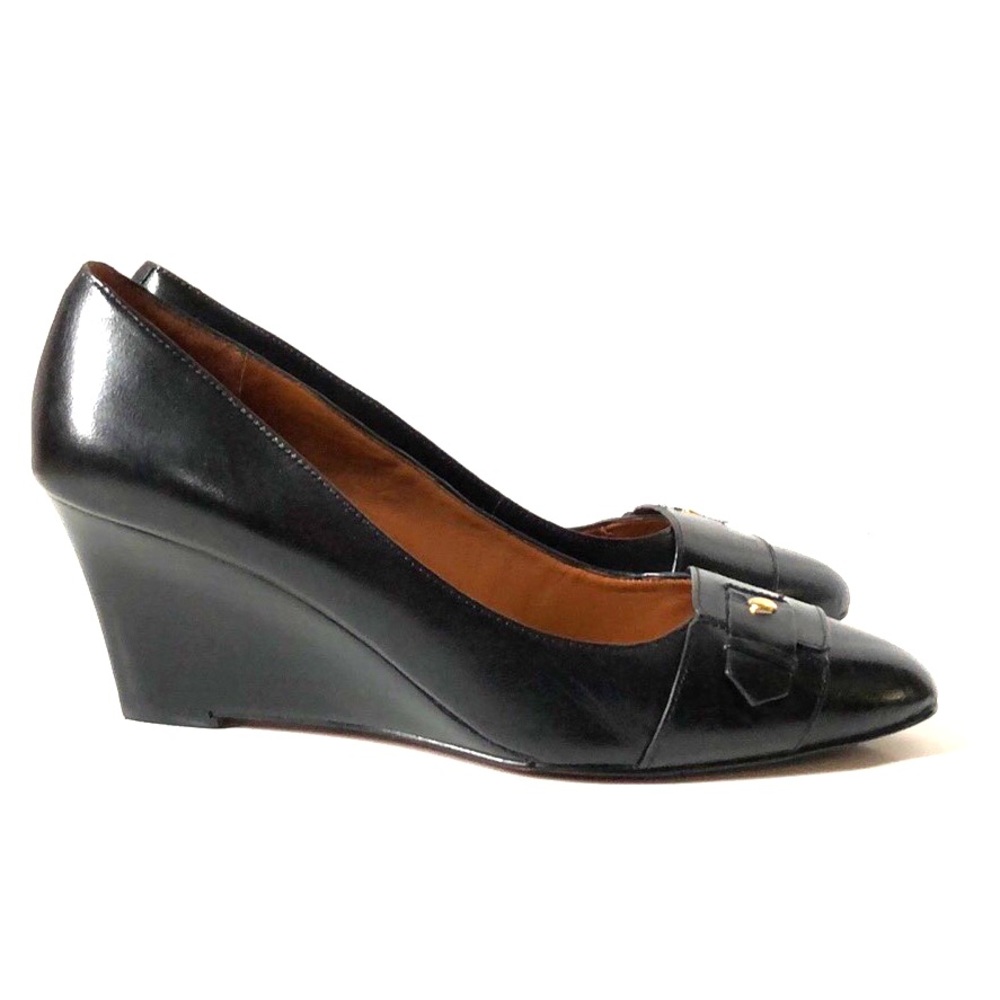 🧳Nine West ZELEXA Black Wedge with Gold Accent